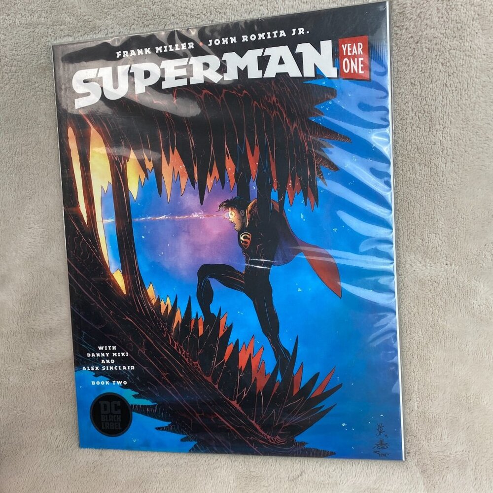 NYCC 2019 SUPERMAN YEAR ONE Book Two